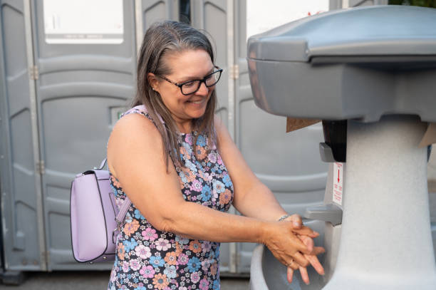 Best Affordable portable toilet rental  in Landover, MD